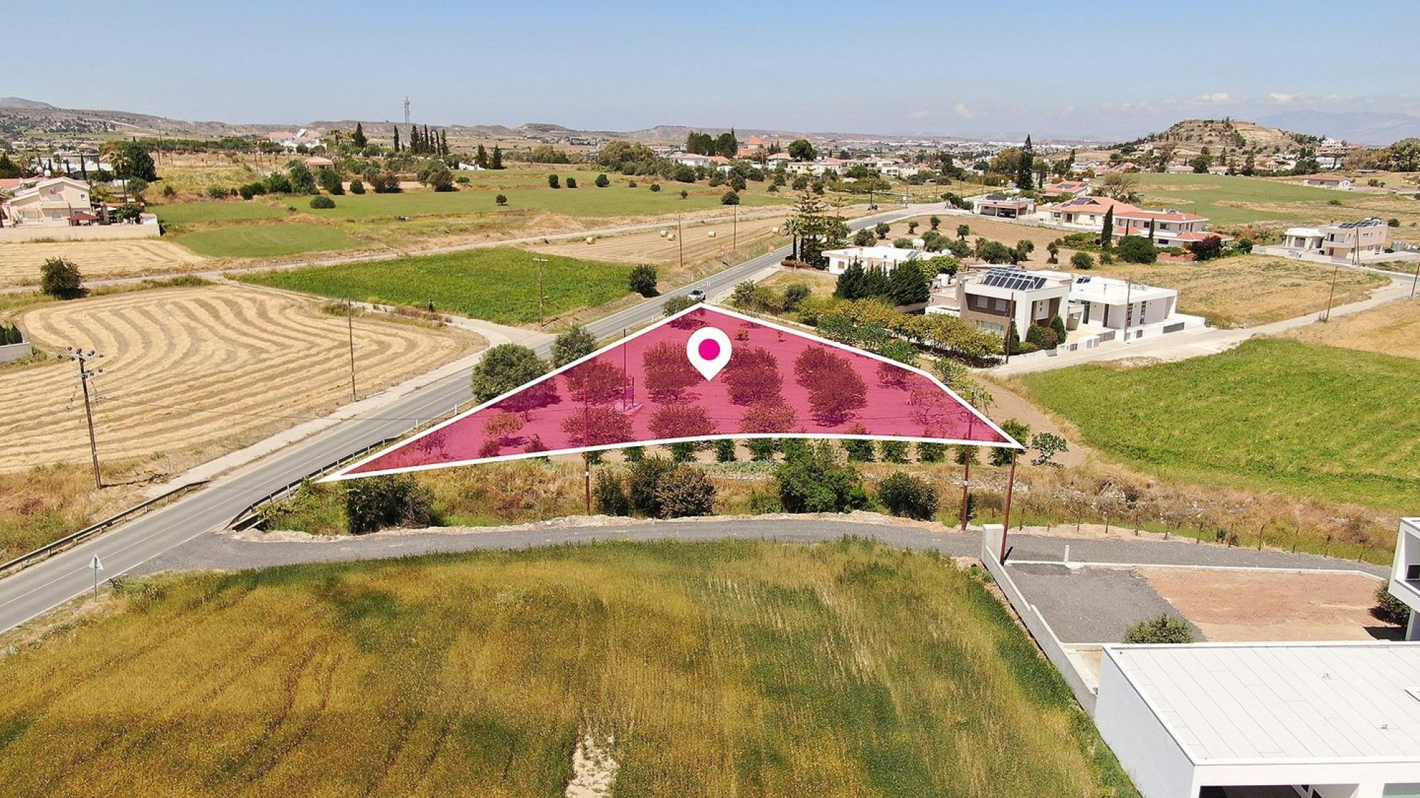 Land, Field, Nicosia, Pera, 2,006m² — image 2