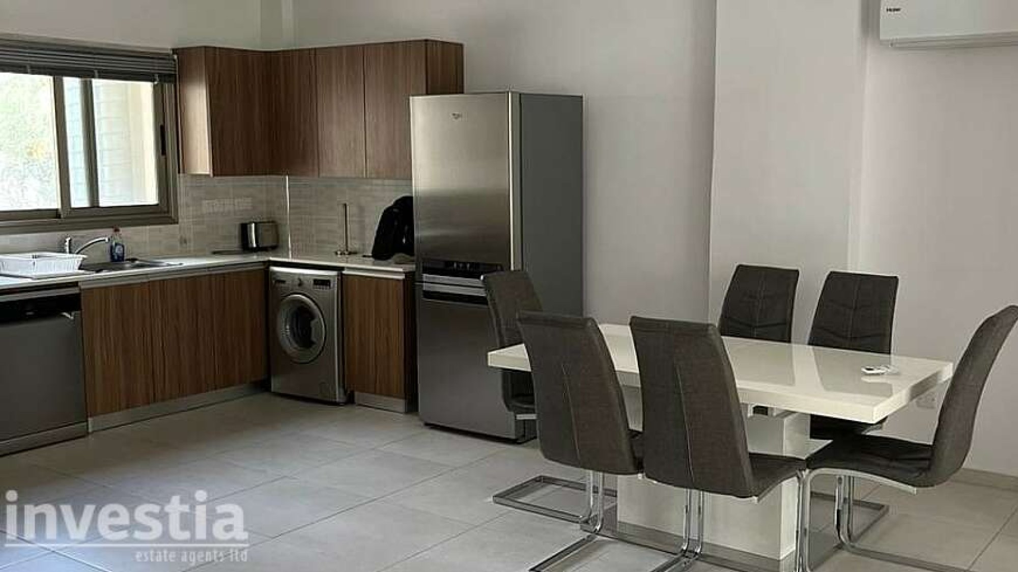 For Sale, Apartment, Standard Apartment, Larnaca, Finikoudes, 80m², 0m² — image 2